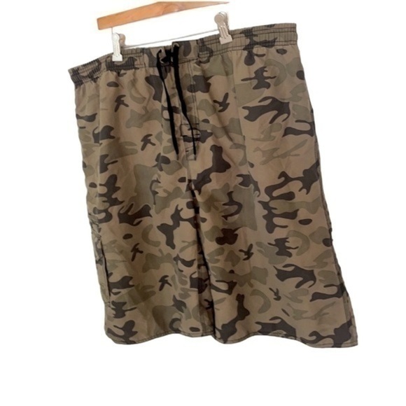 BURNSIDE | Men’s Camouflage Pattern BURNSIDE Swim Trunks Size XL. - Picture 1 of 5